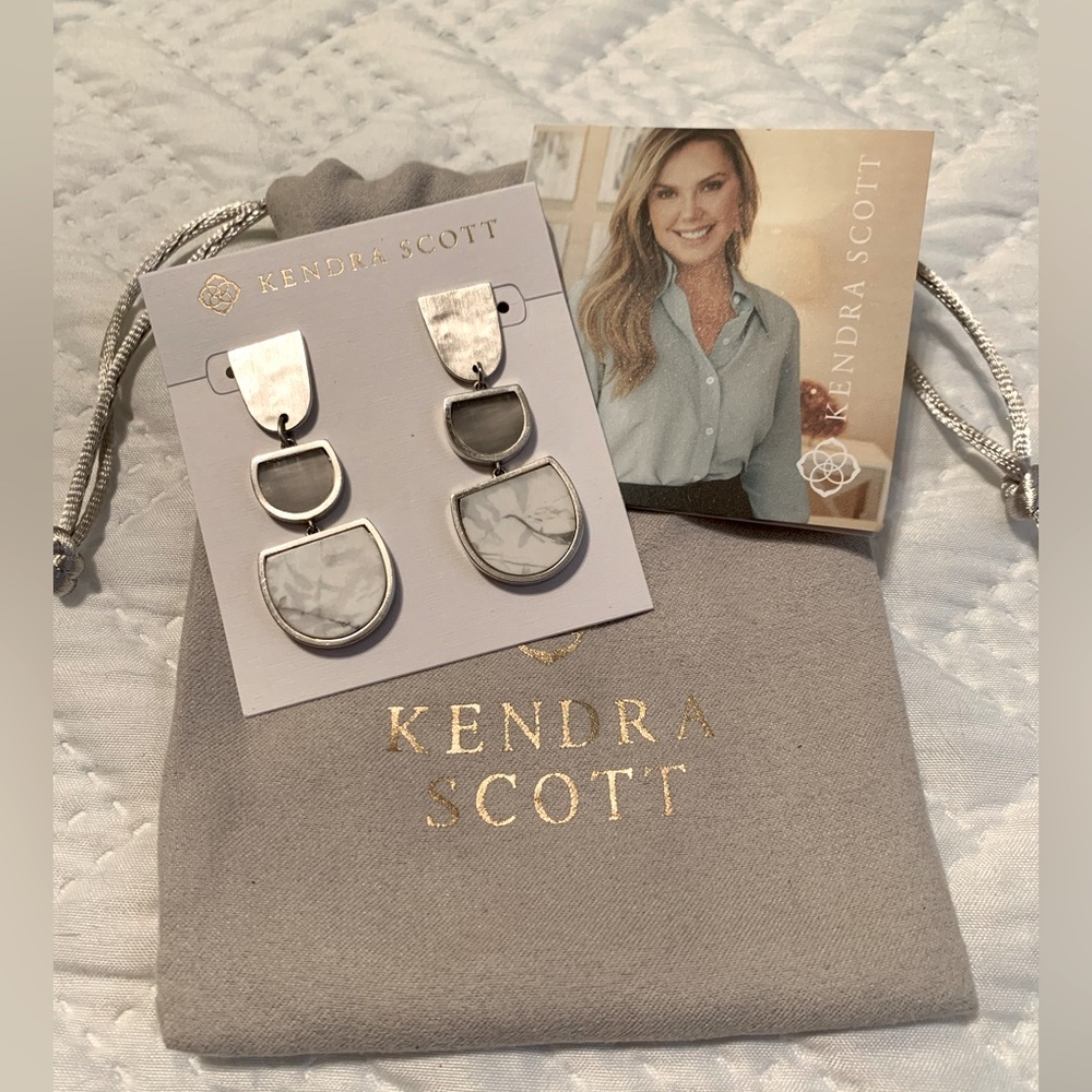 Kendra Scott Luna earrings
